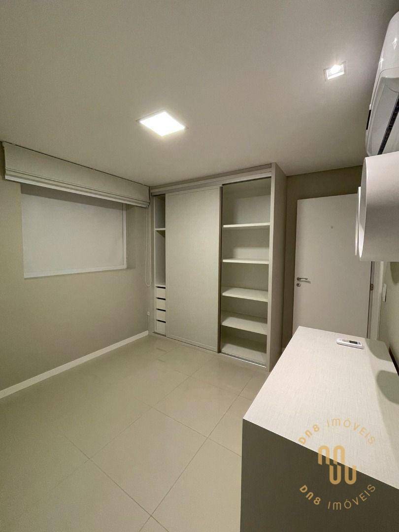 Apartamento à venda com 4 quartos, 135m² - Foto 19