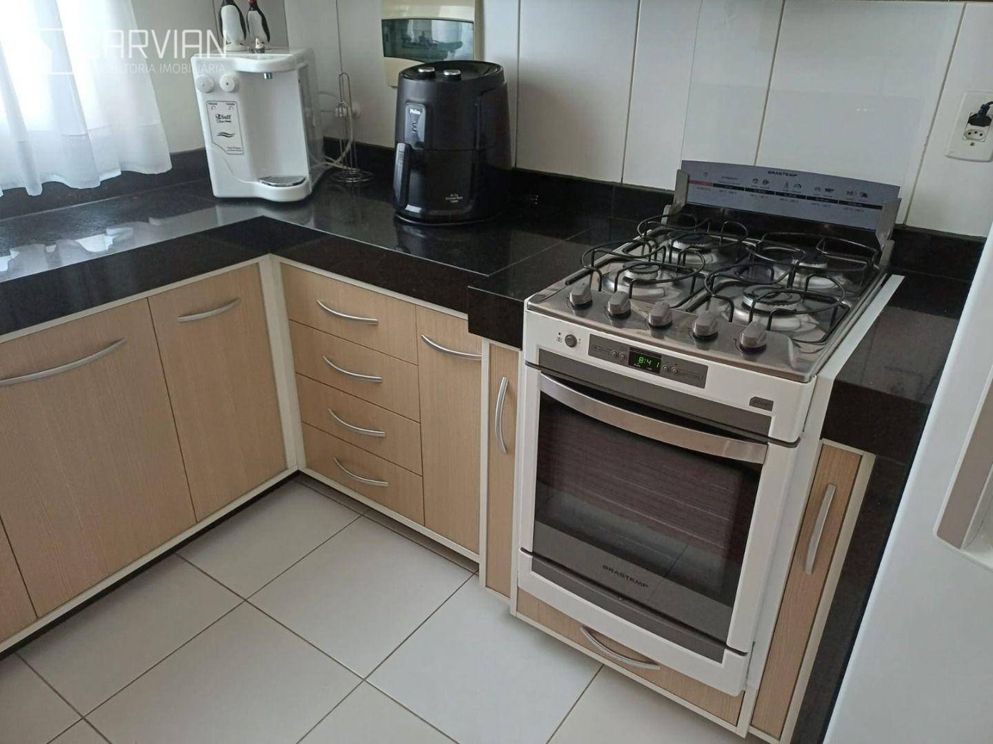 Apartamento à venda com 2 quartos, 79m² - Foto 14