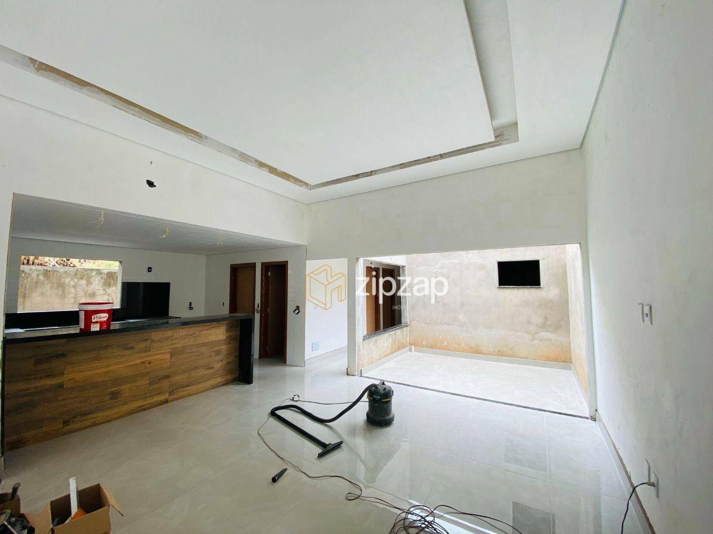 Casa à venda com 3 quartos, 158m² - Foto 4