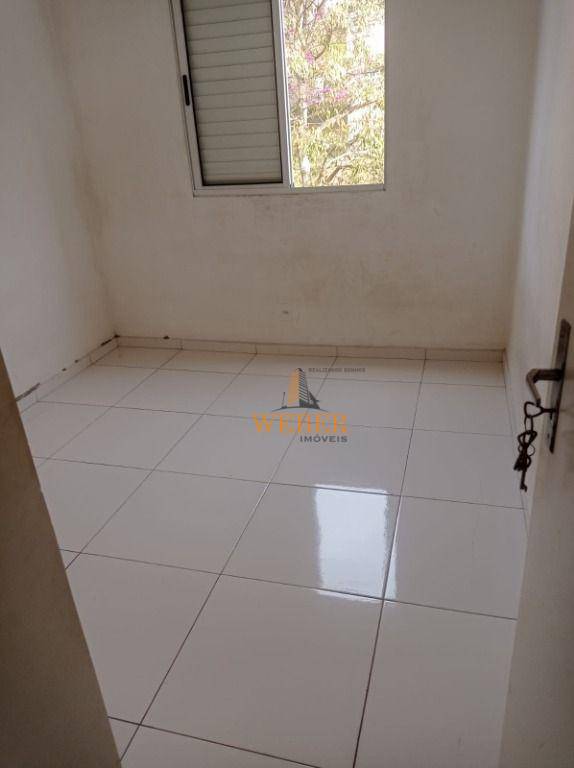 Apartamento à venda com 2 quartos, 48m² - Foto 4