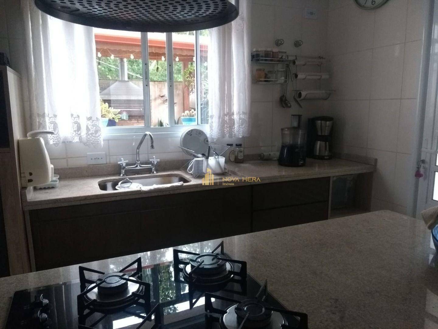 Sobrado à venda com 3 quartos, 89m² - Foto 4