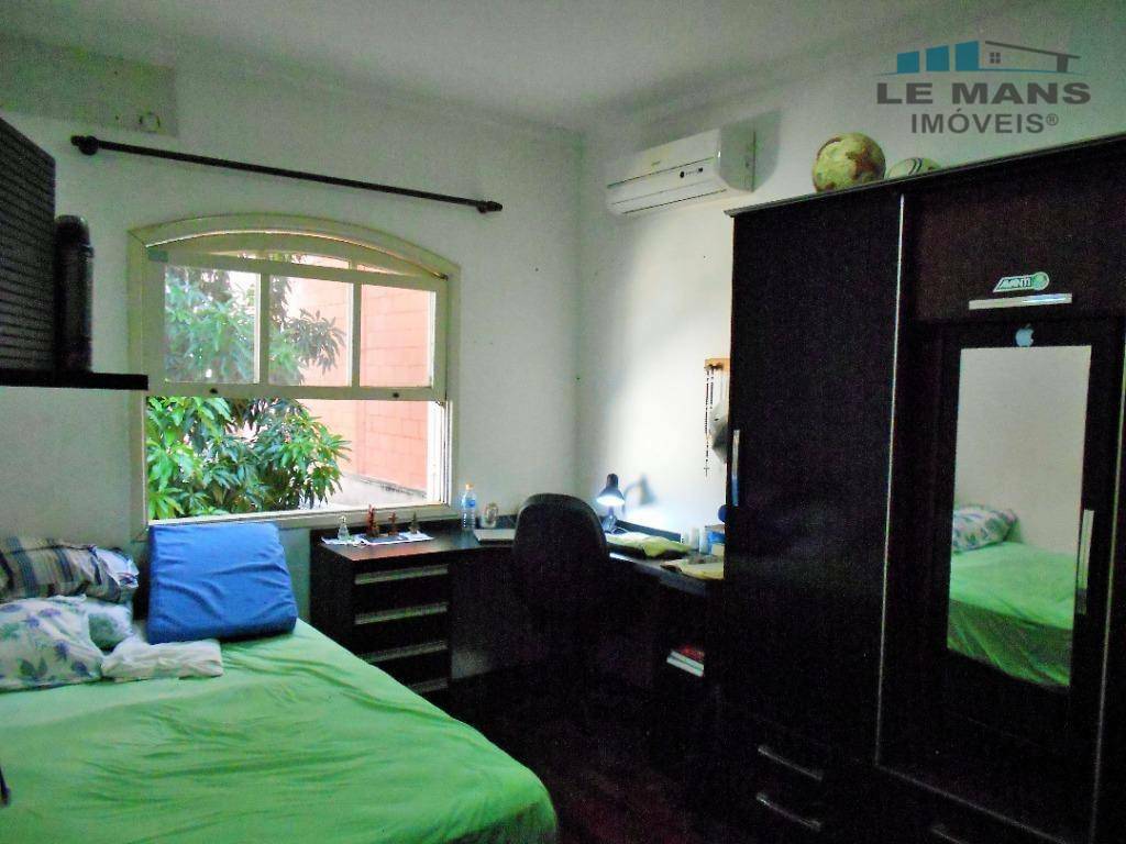 Casa à venda com 3 quartos, 197m² - Foto 13