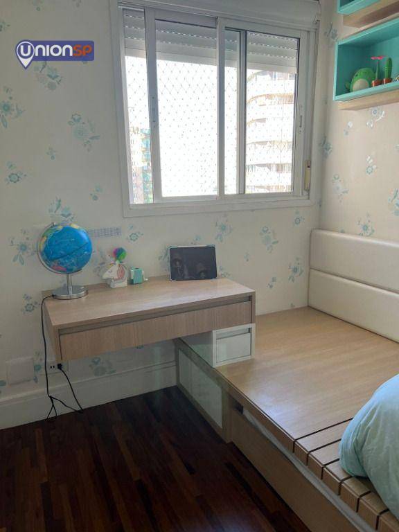 Apartamento à venda com 3 quartos, 200m² - Foto 11