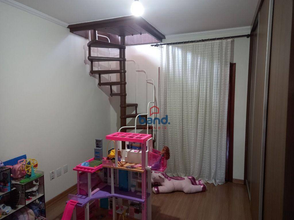 Casa à venda com 3 quartos, 360m² - Foto 38