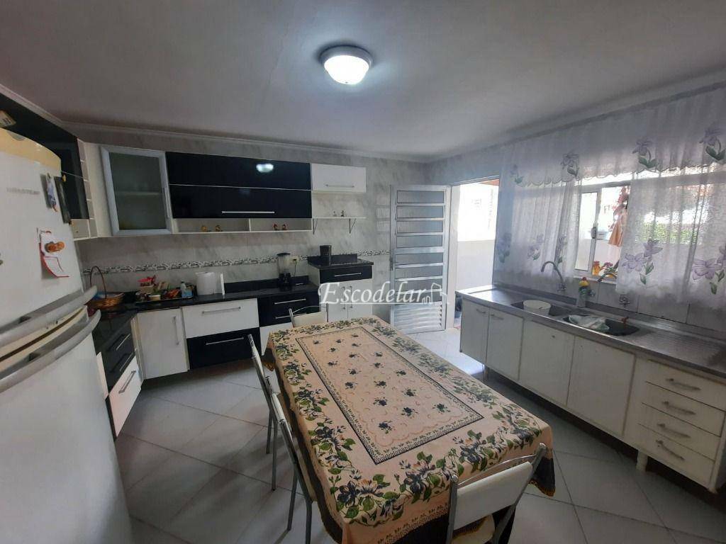 Sobrado à venda com 4 quartos, 225m² - Foto 9