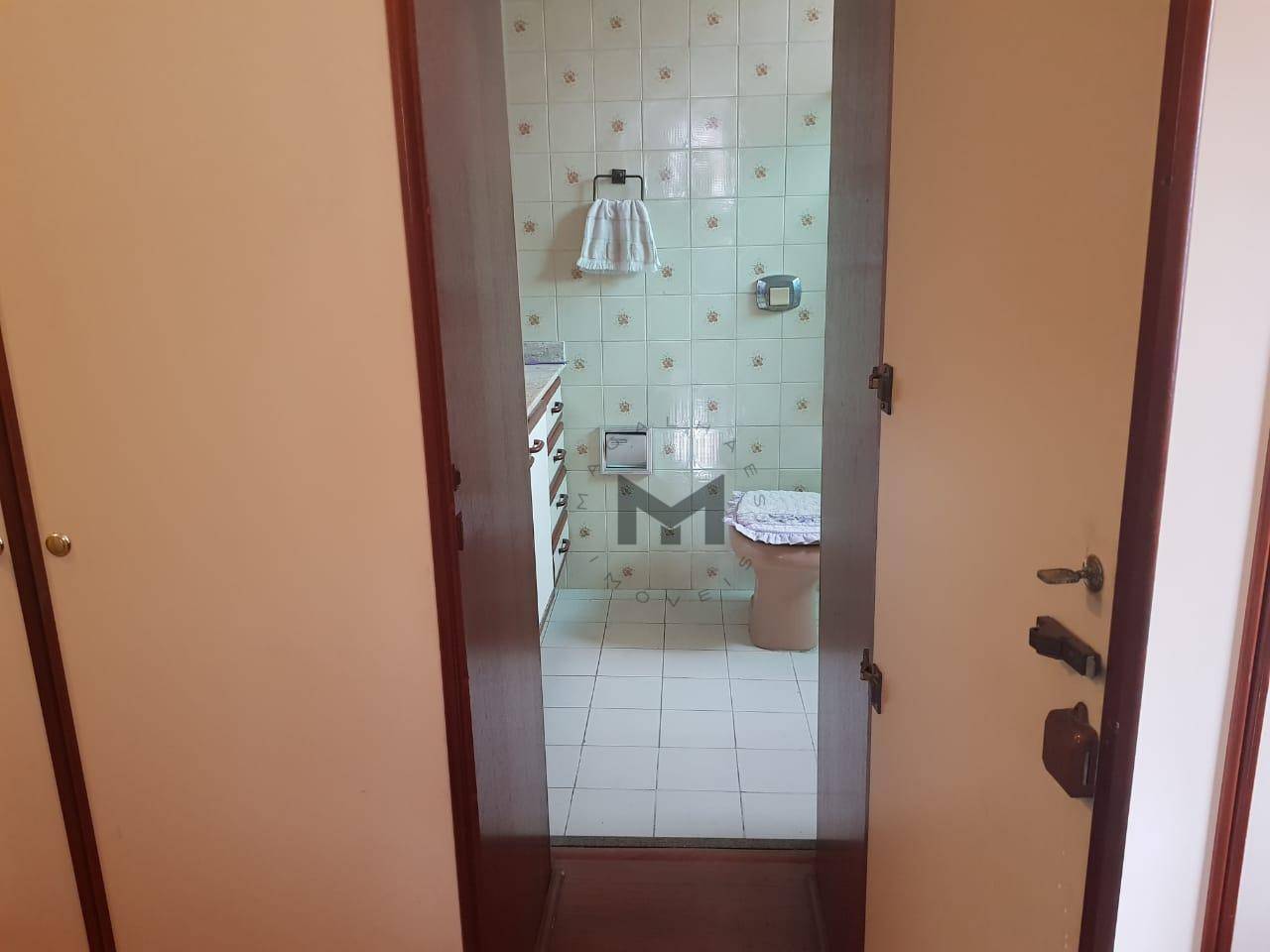 Apartamento à venda com 3 quartos, 200m² - Foto 7