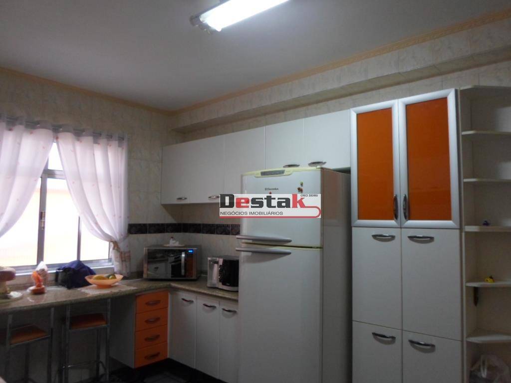 Sobrado à venda com 3 quartos, 1m² - Foto 11