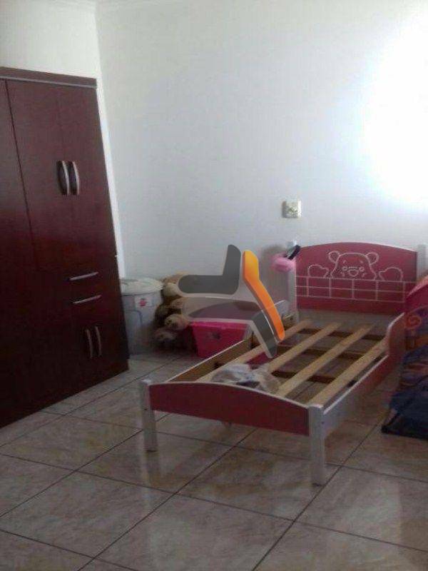 Casa à venda com 3 quartos, 200m² - Foto 24