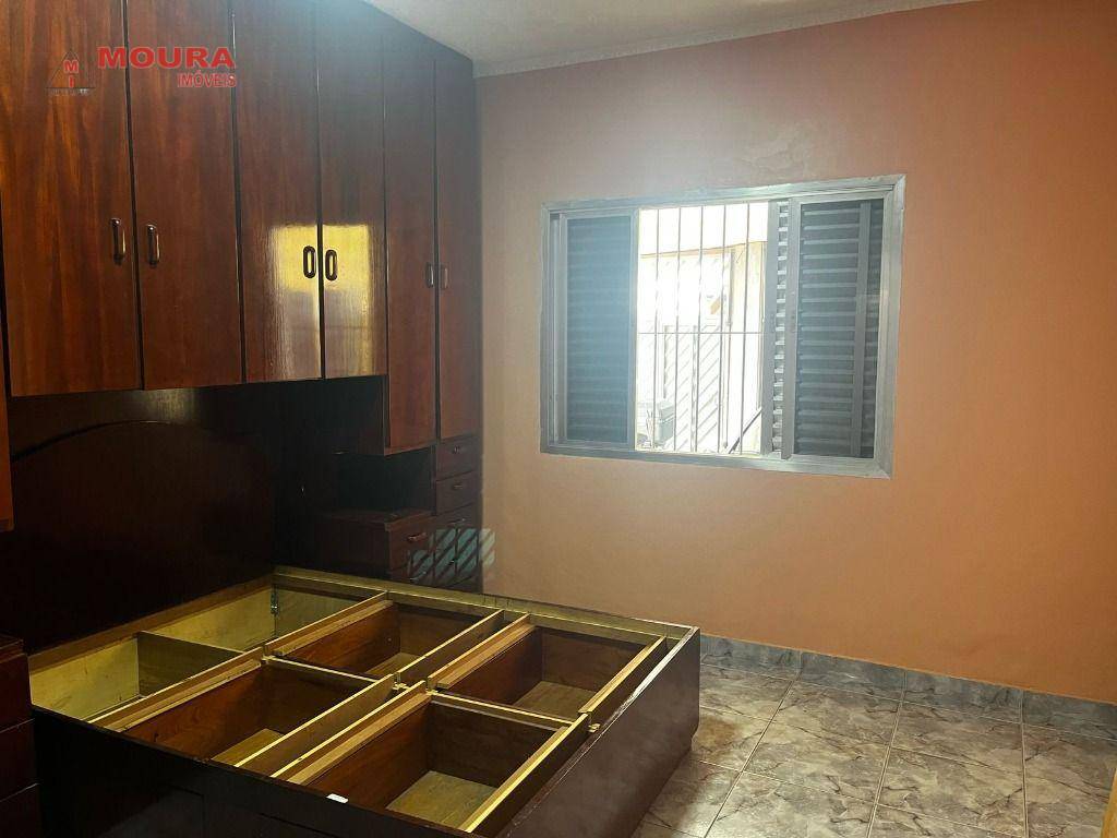 Casa para alugar com 1 quarto, 50m² - Foto 4