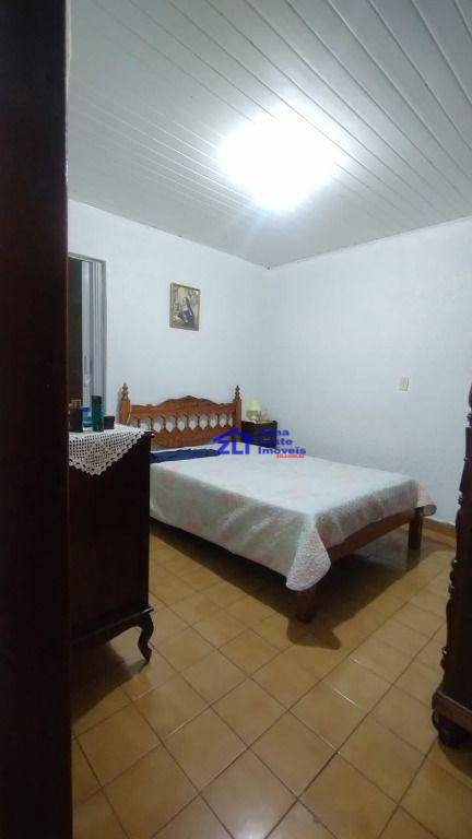 Casa à venda com 3 quartos, 140m² - Foto 14