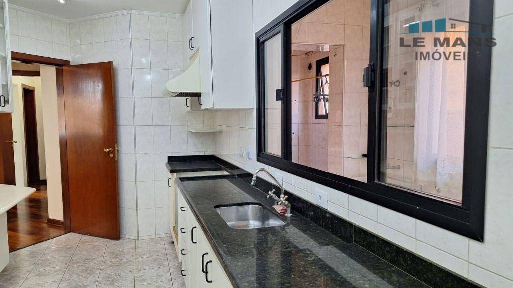 Apartamento à venda com 3 quartos, 115m² - Foto 3