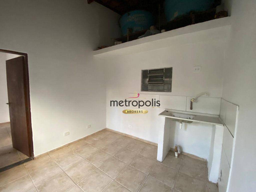 Casa para alugar com 3 quartos, 200m² - Foto 41