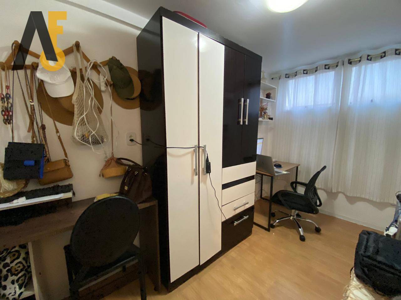 Apartamento à venda com 3 quartos, 77m² - Foto 11