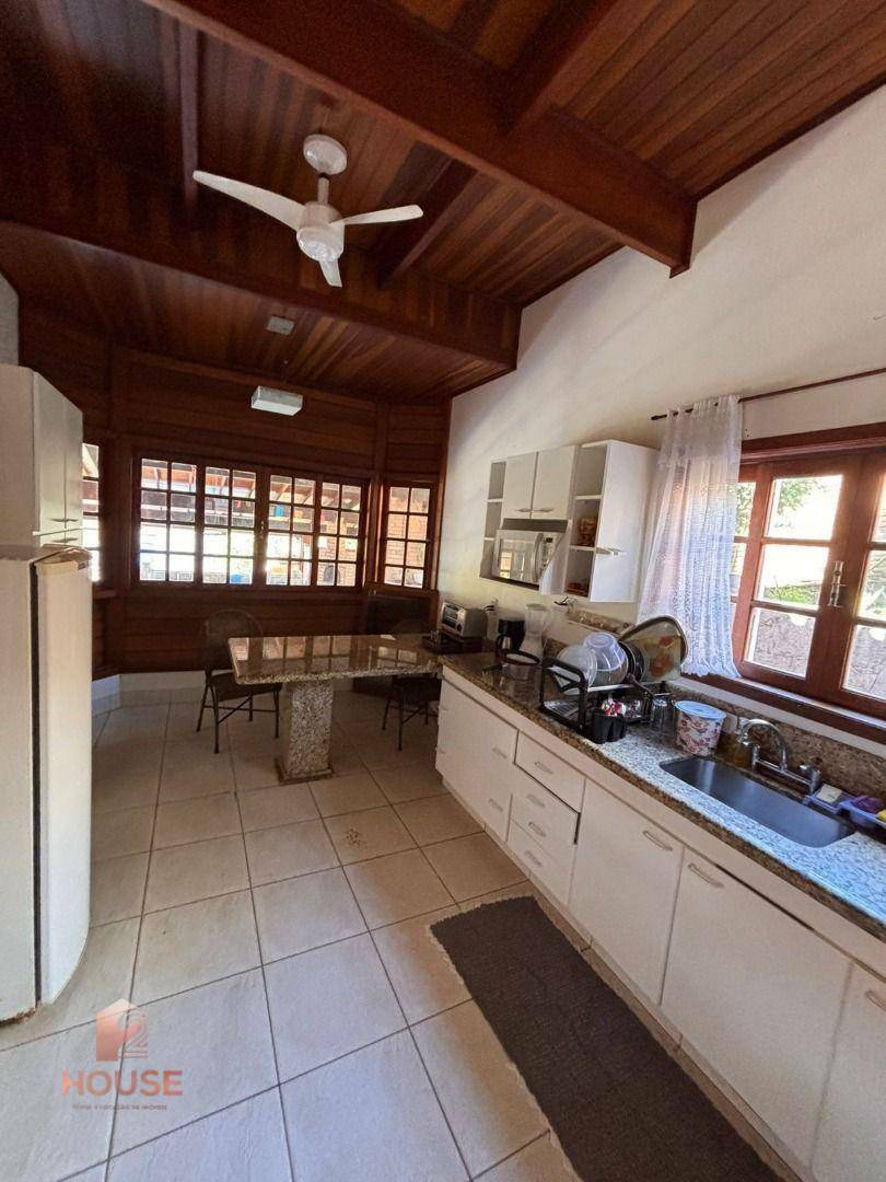 Casa de Condomínio à venda com 4 quartos, 305m² - Foto 7