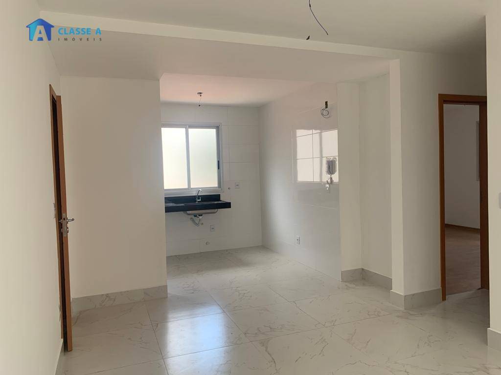 Apartamento à venda com 2 quartos, 62m² - Foto 4