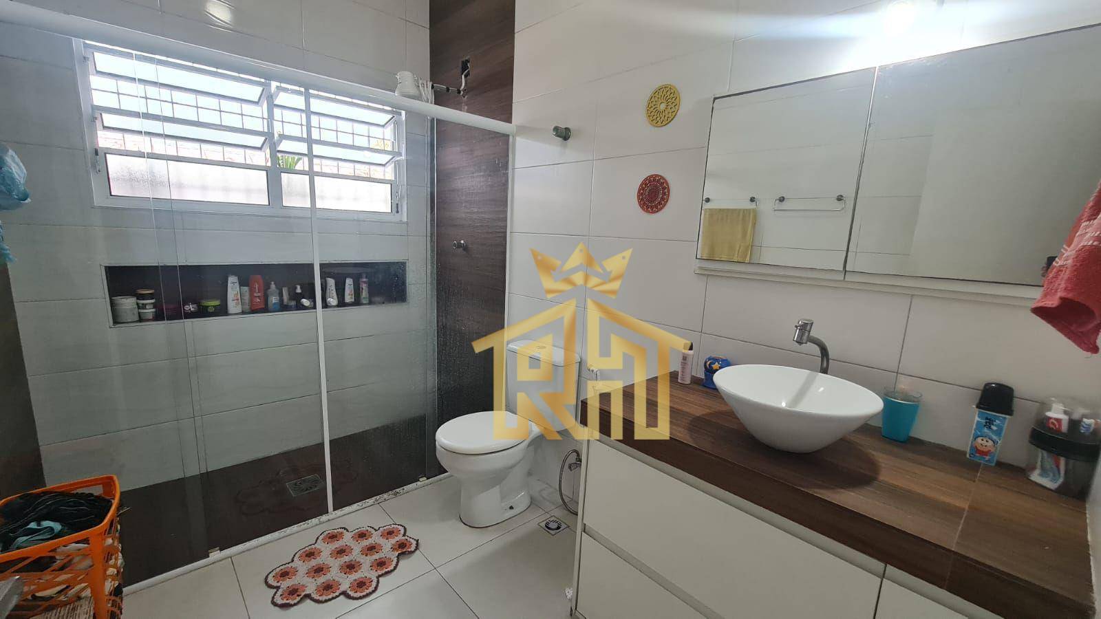 Casa à venda com 3 quartos, 195m² - Foto 7