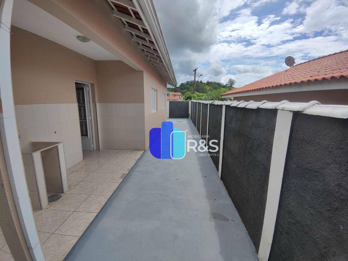 Casa para alugar com 3 quartos, 195m² - Foto 7