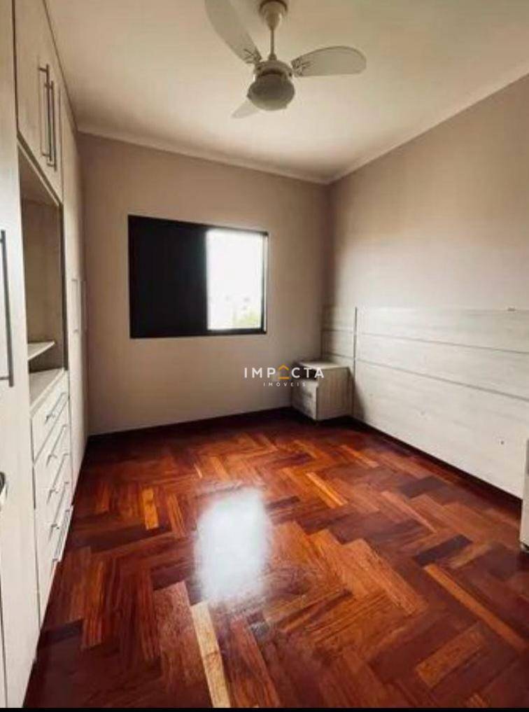 Apartamento à venda com 3 quartos, 100m² - Foto 3