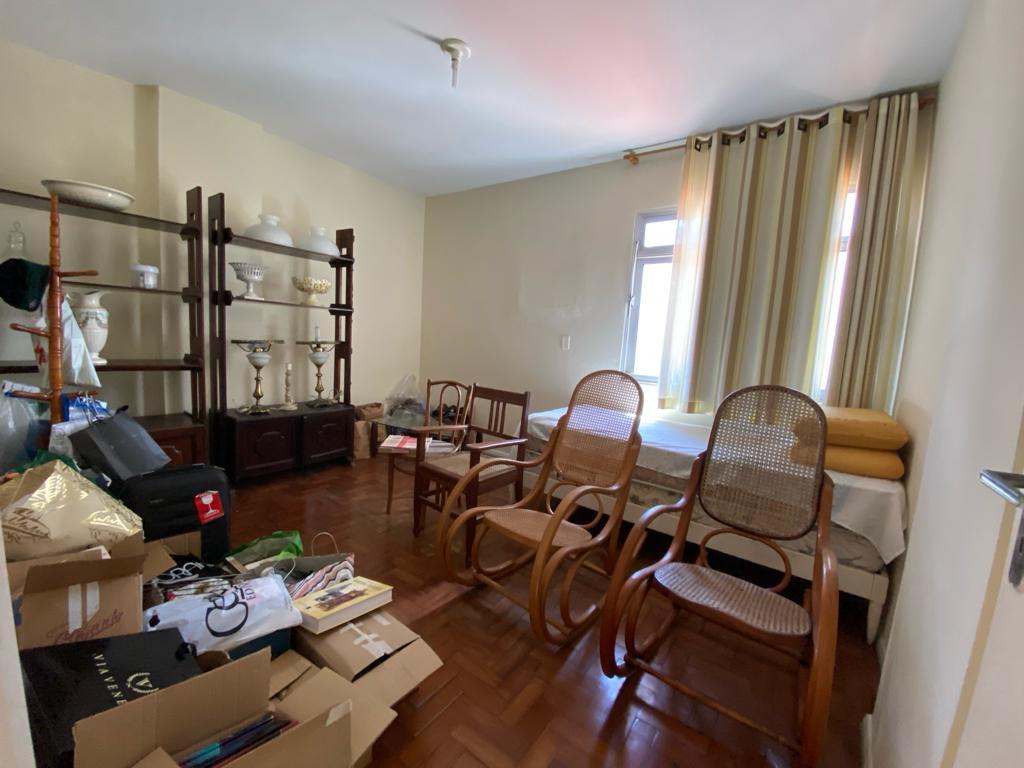 Apartamento à venda com 3 quartos, 160m² - Foto 13