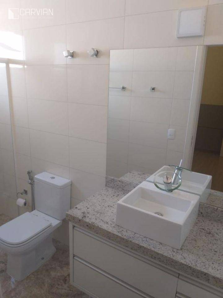 Casa de Condomínio à venda com 4 quartos, 314m² - Foto 33