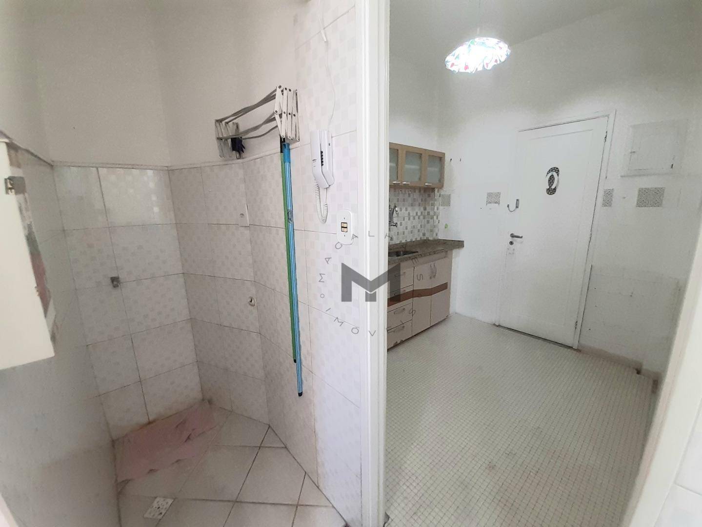 Apartamento à venda com 2 quartos, 65m² - Foto 4