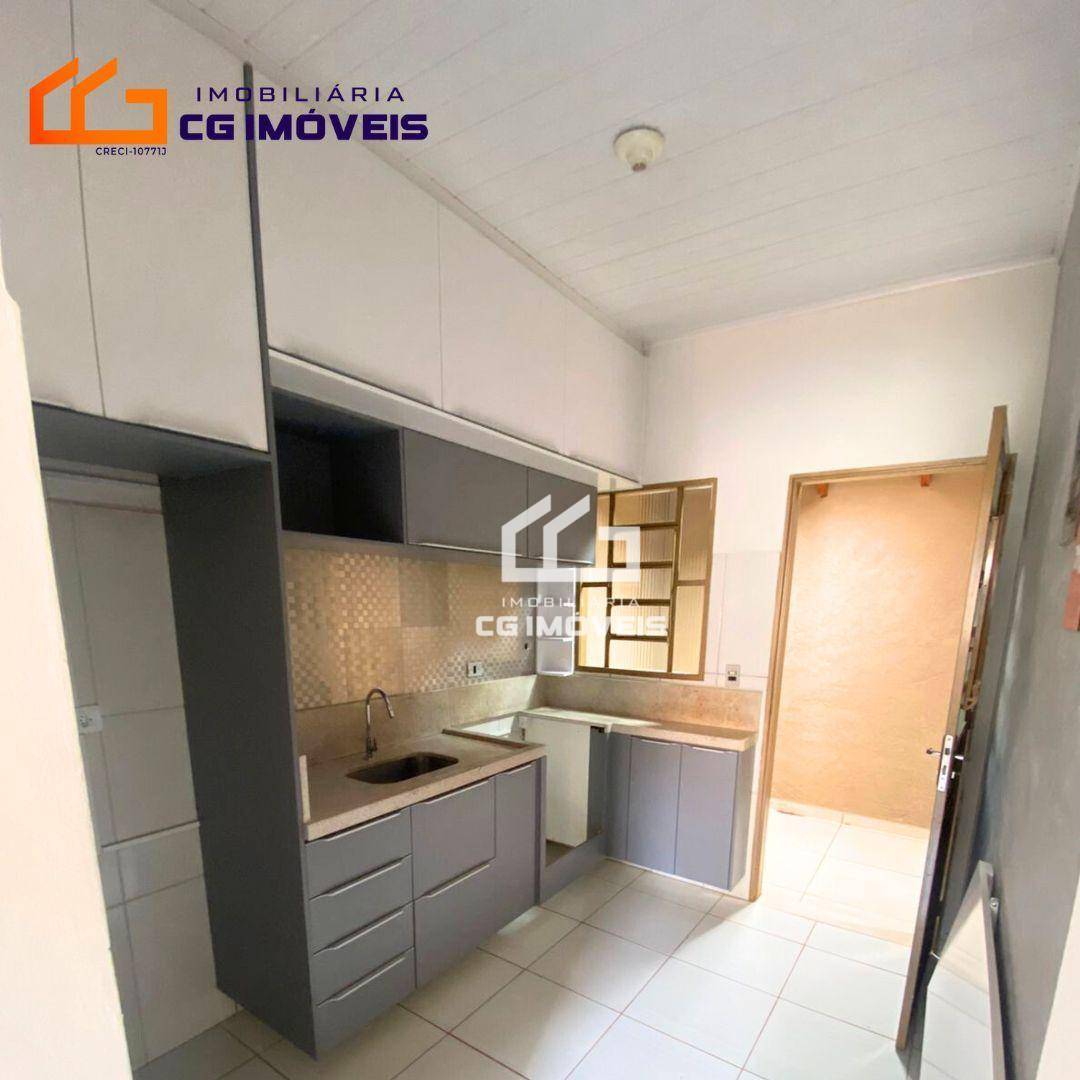 Casa à venda com 2 quartos, 82m² - Foto 4