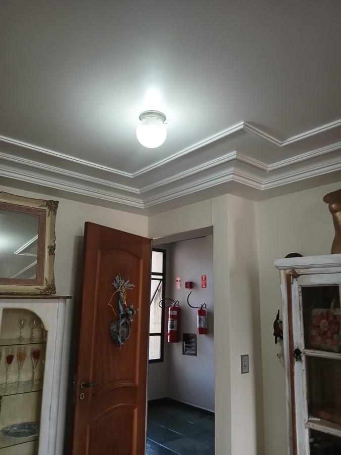 Apartamento à venda com 2 quartos, 79m² - Foto 1
