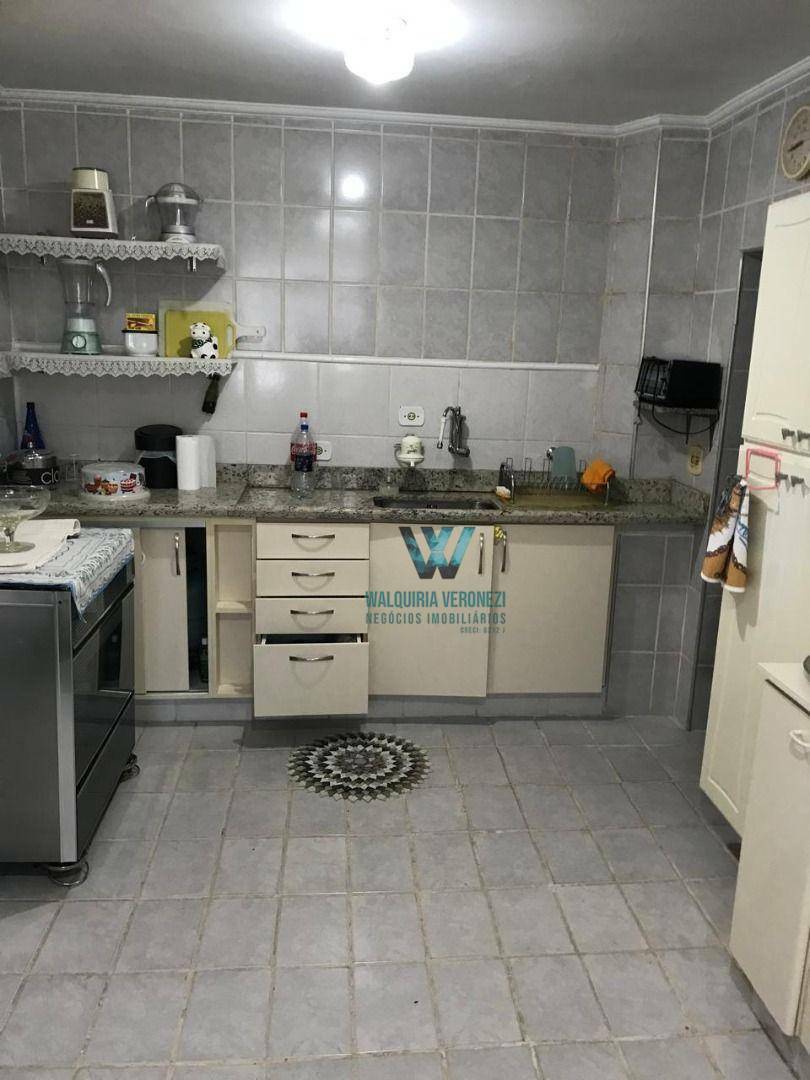 Apartamento à venda com 3 quartos, 125m² - Foto 2