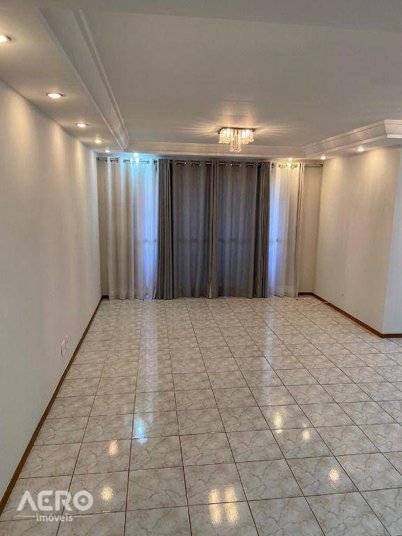 Apartamento à venda e aluguel com 3 quartos, 150m² - Foto 19