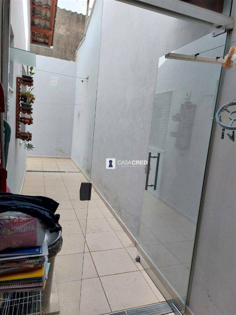 Casa à venda com 2 quartos, 65m² - Foto 10