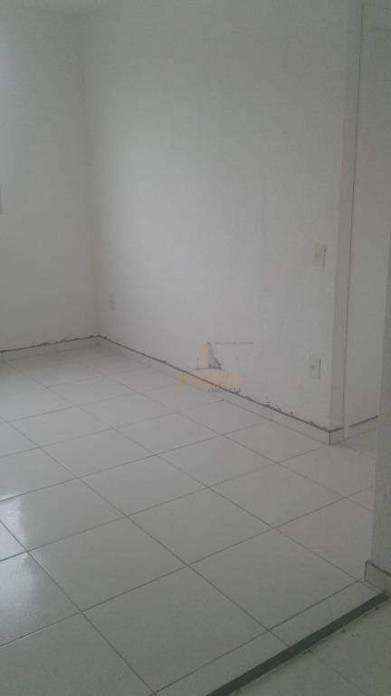 Apartamento à venda com 2 quartos, 60m² - Foto 9