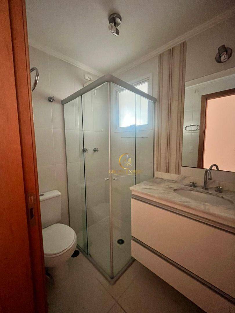 Apartamento para alugar com 2 quartos, 72m² - Foto 14