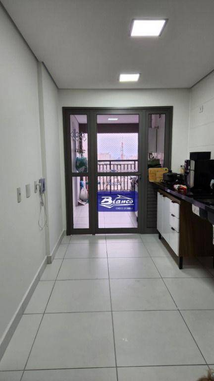 Apartamento à venda com 3 quartos, 159m² - Foto 23