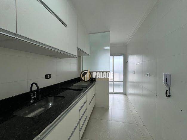 Apartamento à venda com 2 quartos, 75m² - Foto 13