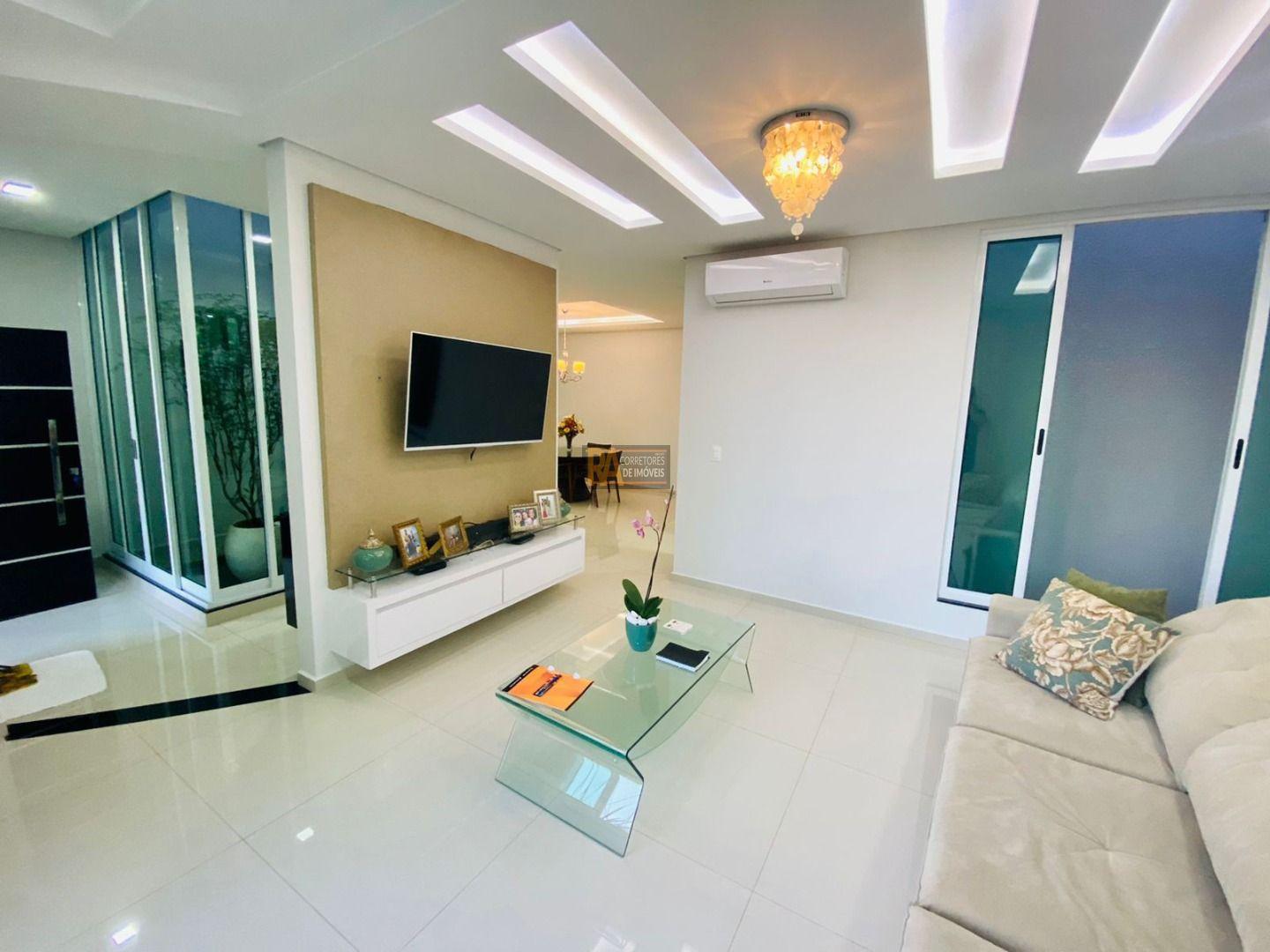 Casa à venda com 3 quartos, 300m² - Foto 8