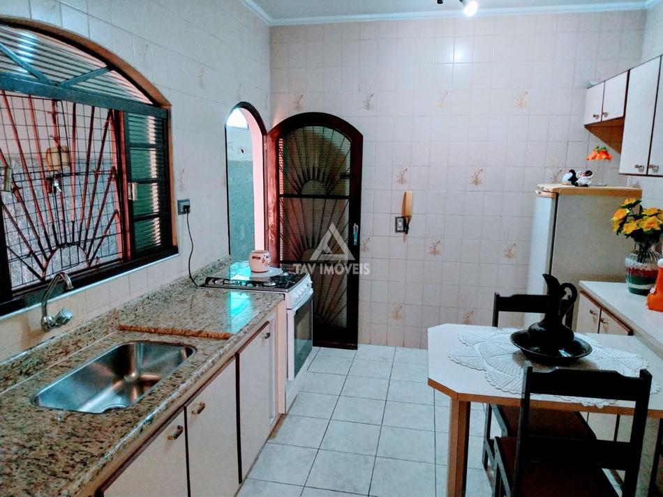 Casa à venda com 4 quartos, 300m² - Foto 5