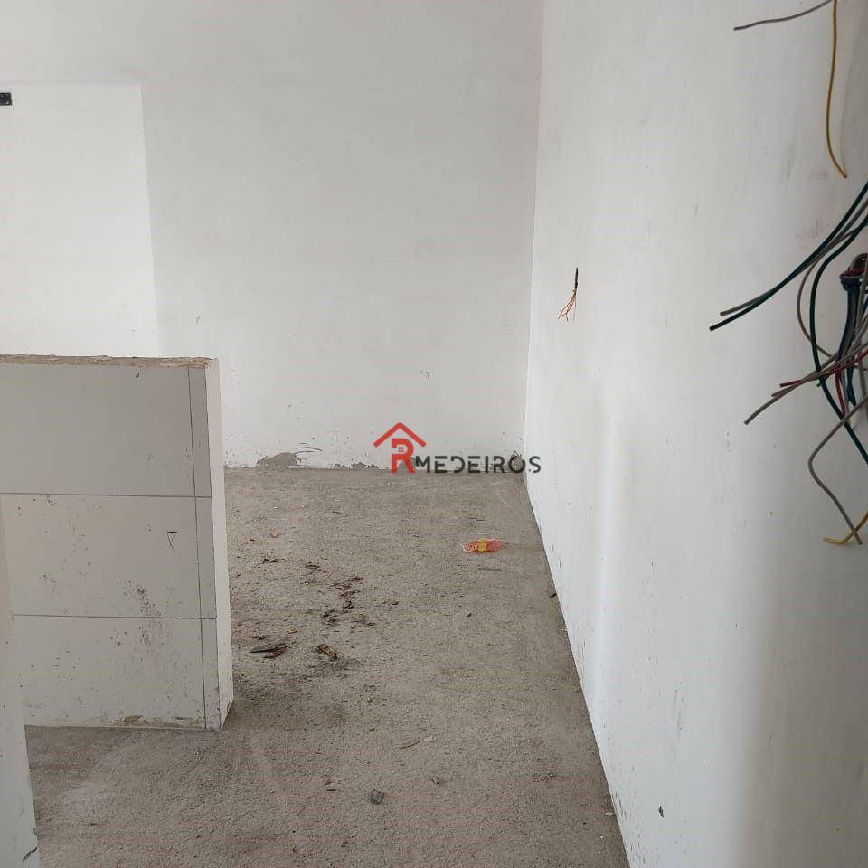 Apartamento à venda com 2 quartos, 77m² - Foto 4