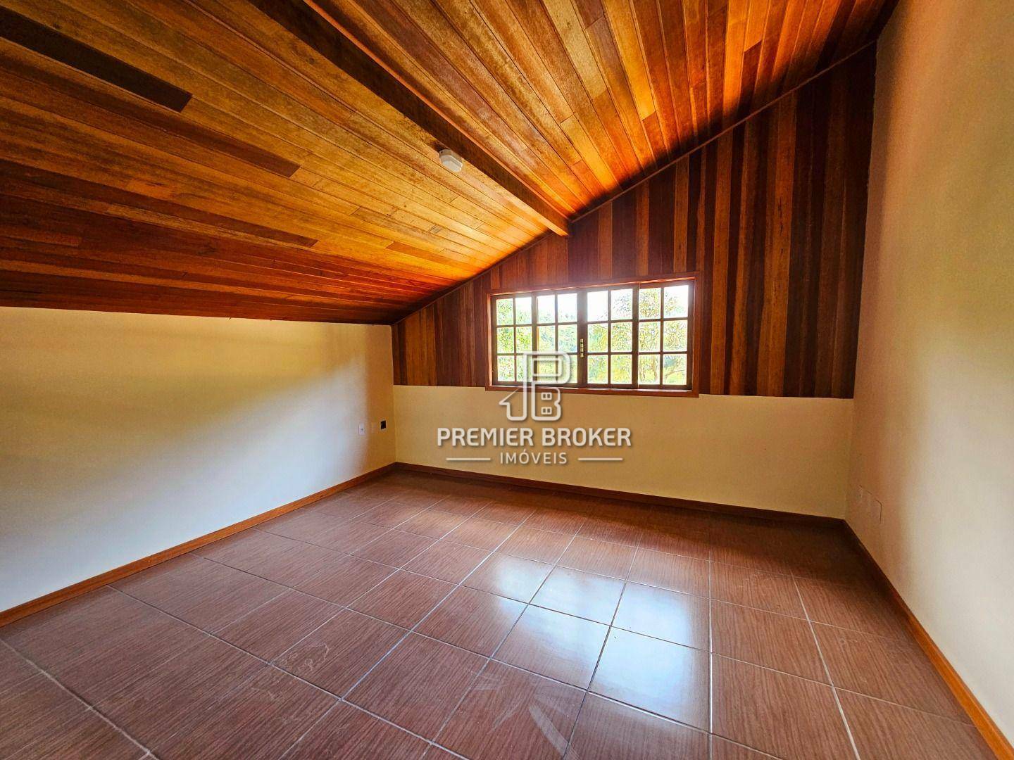 Casa de Condomínio à venda com 3 quartos, 240m² - Foto 8