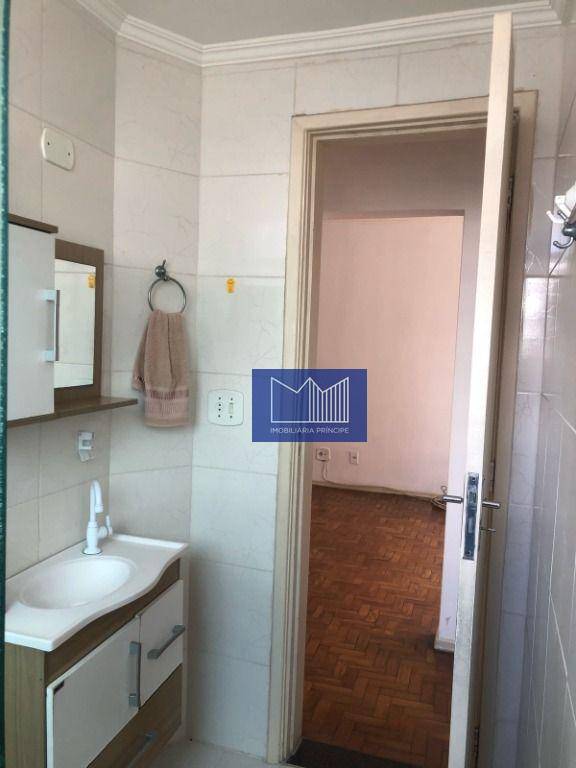 Apartamento à venda com 2 quartos, 70m² - Foto 12