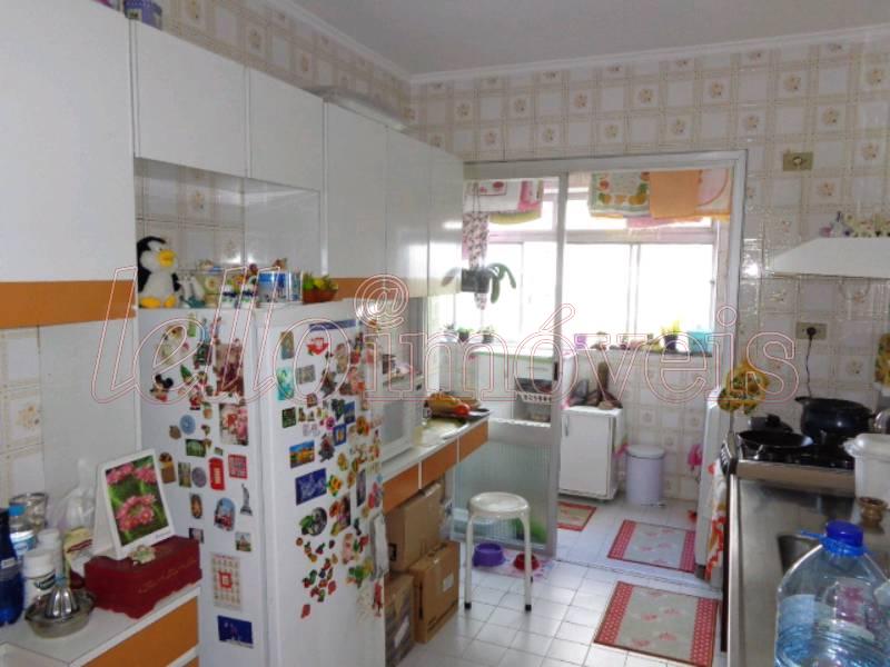 Apartamento para alugar com 2 quartos, 76m² - Foto 10