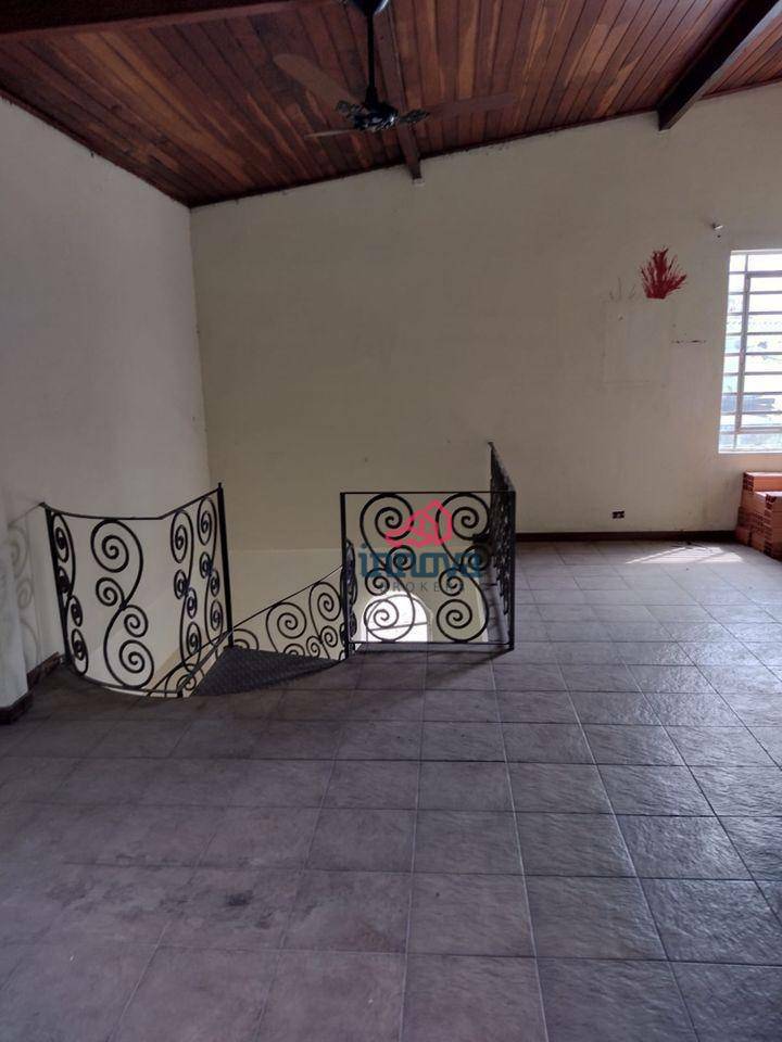 Sobrado à venda com 3 quartos, 300m² - Foto 9