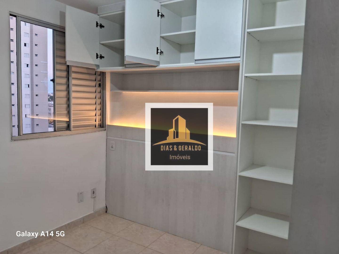 Apartamento para alugar com 2 quartos, 48m² - Foto 15