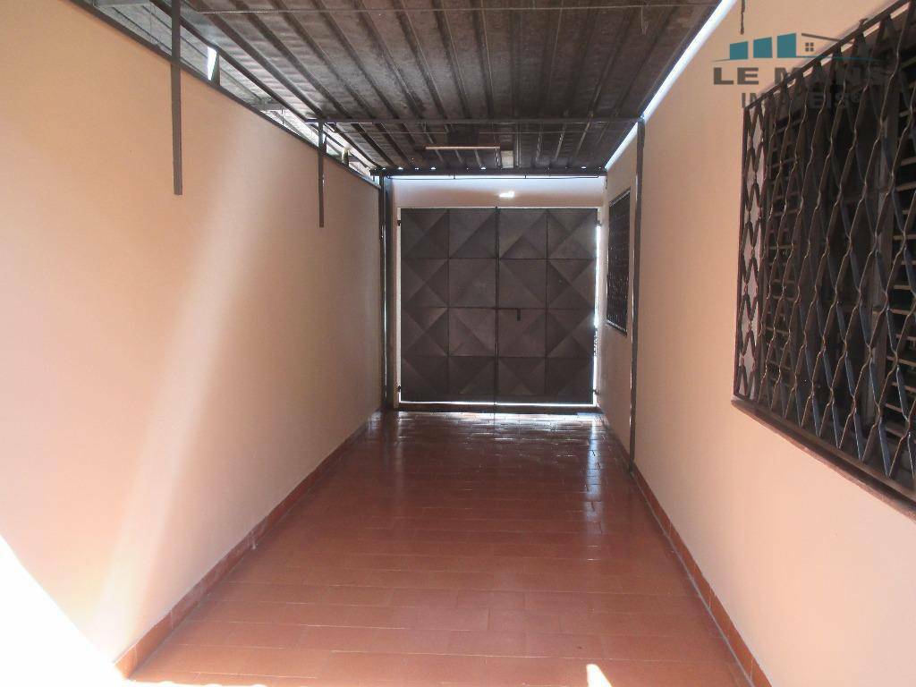 Casa para alugar com 3 quartos, 122m² - Foto 27