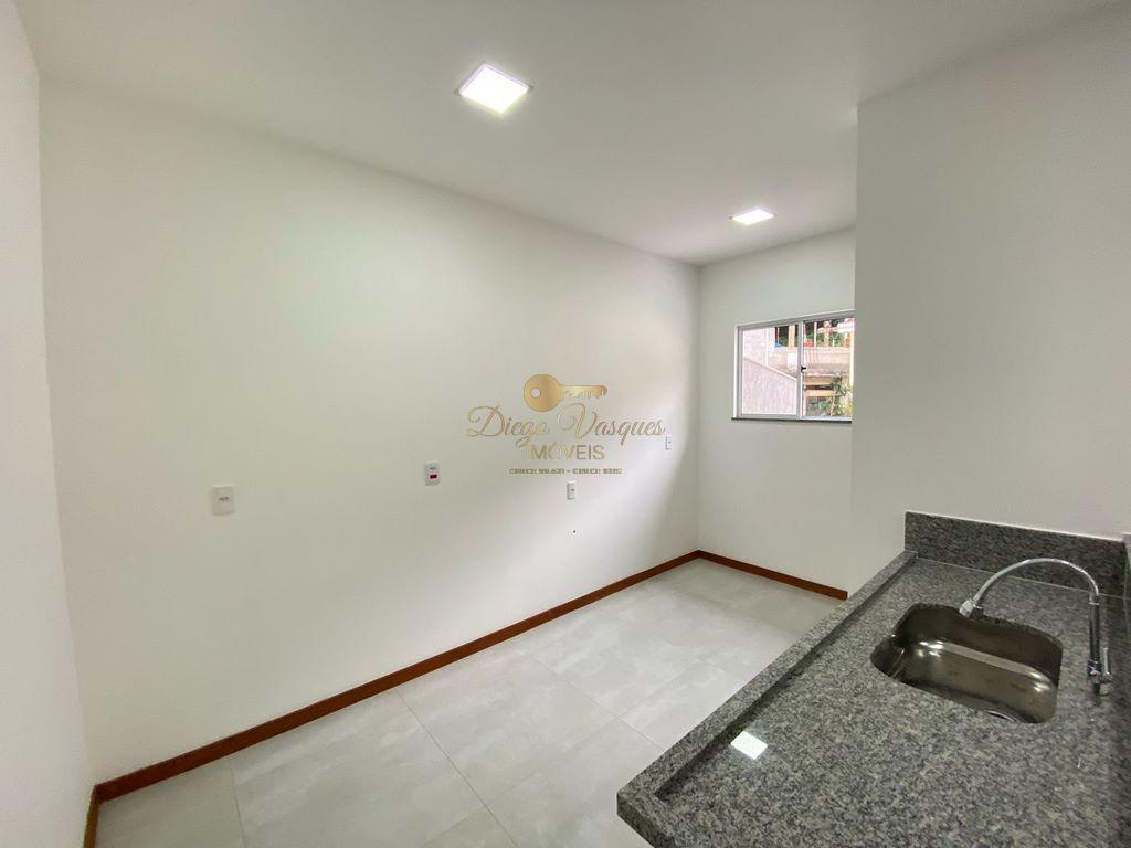 Casa à venda com 2 quartos, 95m² - Foto 9