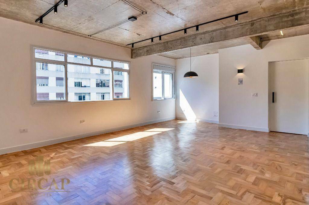 Apartamento à venda com 2 quartos, 100m² - Foto 1