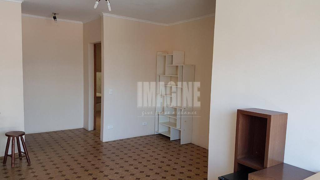 Apartamento à venda com 3 quartos, 69m² - Foto 2