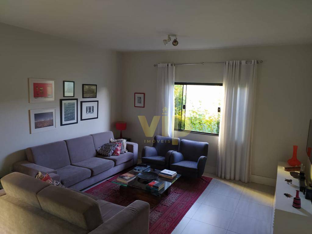 Casa à venda com 3 quartos, 180m² - Foto 8