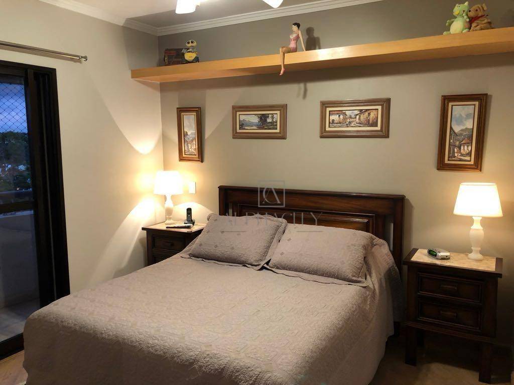 Apartamento à venda com 3 quartos, 156m² - Foto 10