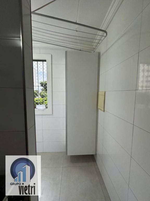 Apartamento à venda com 2 quartos, 75m² - Foto 23