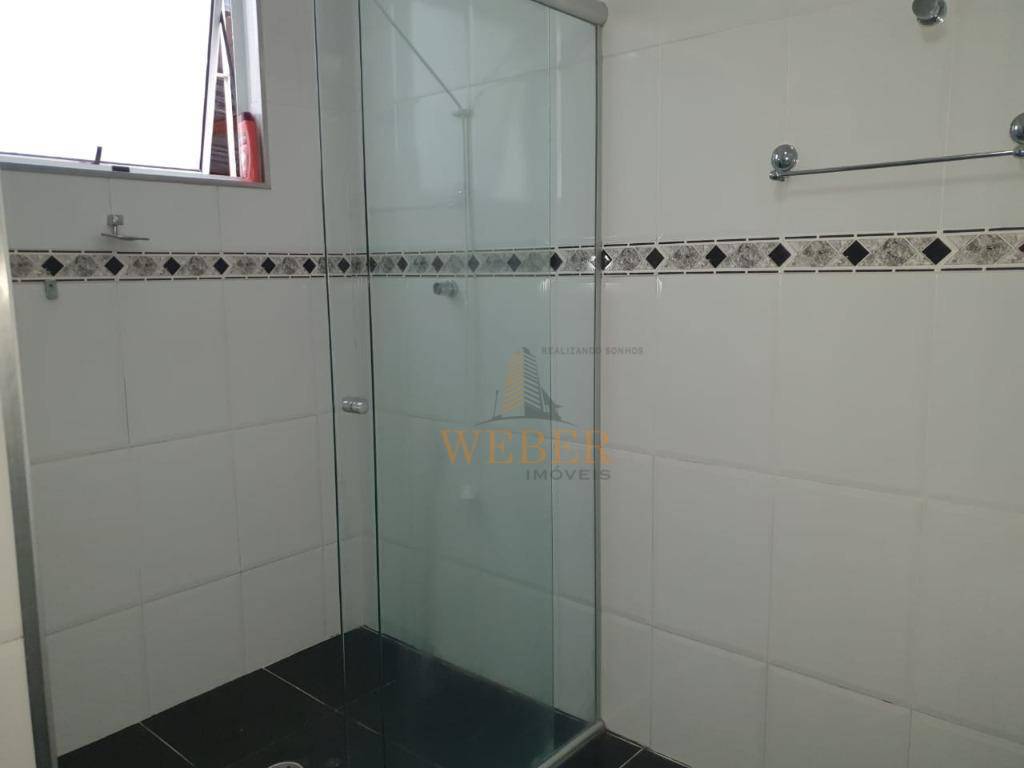 Casa à venda com 4 quartos, 150m² - Foto 18